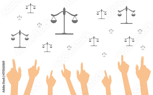 Hände zeigen auf Waagen