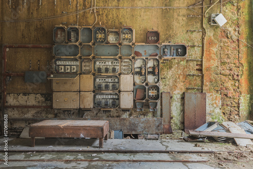 Set of Voltage boxes