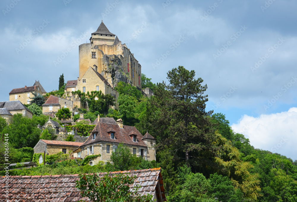Castel of Castelnaud-la-Chapelle overlooking the Dordogne river in France