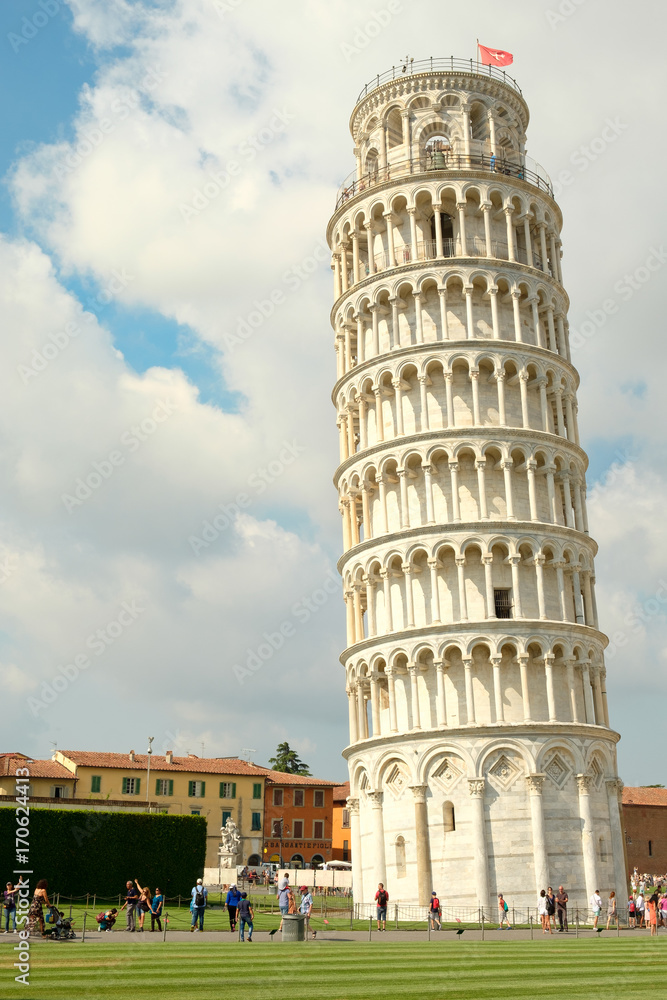 The leaning tower of Pisa, a symbol of Italy