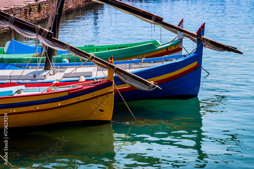 Les barques Catalane à Collioure la perle de la côte vermeille © Gerald Villena