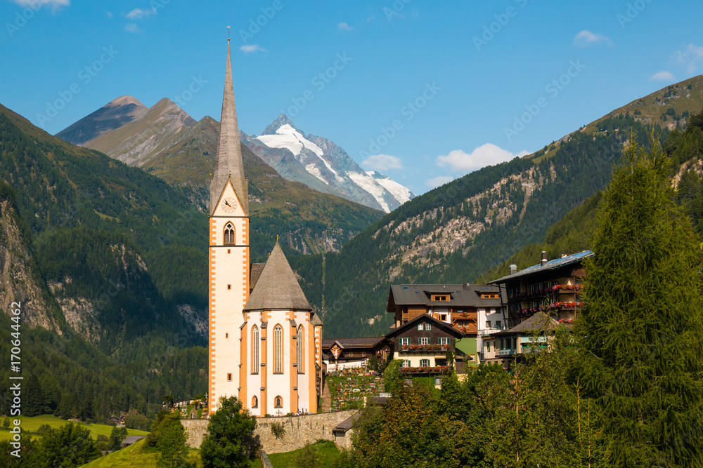 Fototapeta premium Heiligenblut town under the Grossglockner mountain in Hohe Tauern national park