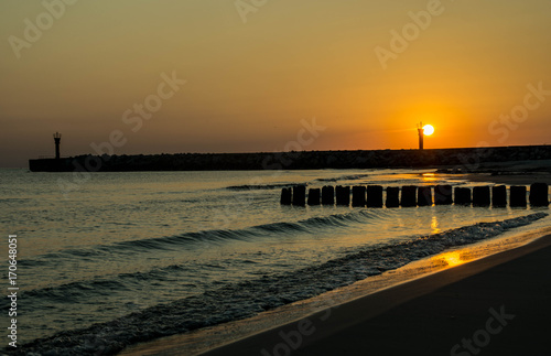 Obraz na płótnie Sunrise on the Beach w salonie