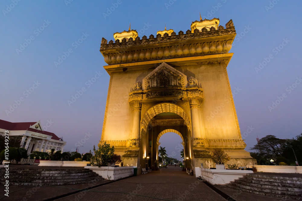 Fototapeta premium Patuxai Victory monument in Vientiane