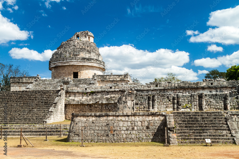 El Caracol, the Observatory in ancient Mayan city Chichen Itza, Mexico El Caracol, the Observatory in ancient Mayan city Chichen Itza, Mexico