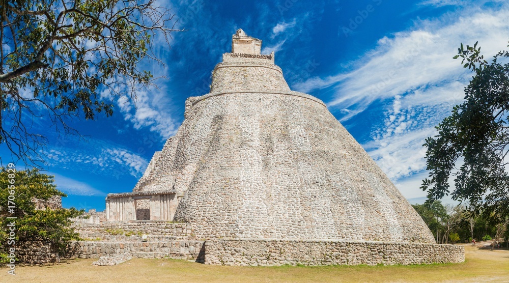 Pyramid of the Magician (Piramide del adivino) in the ancient Mayan city Uxmal, Mexico