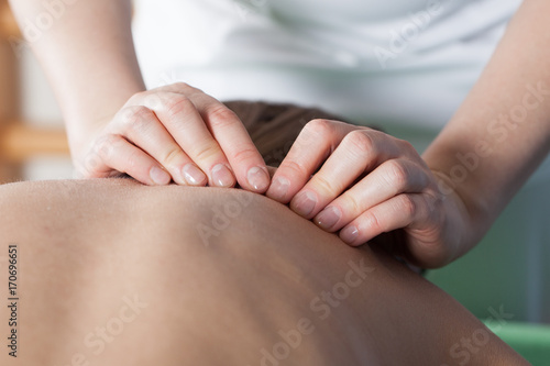 Obraz na płótnie rehabilitation - spine massage w salonie