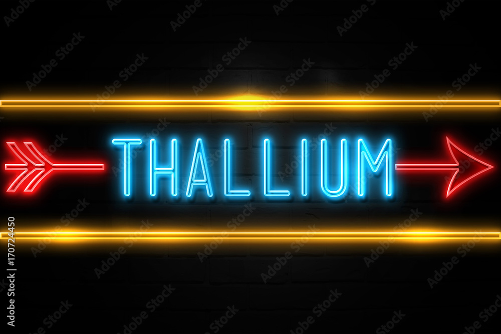 Obraz premium Thallium - fluorescent Neon Sign on brickwall Front view
