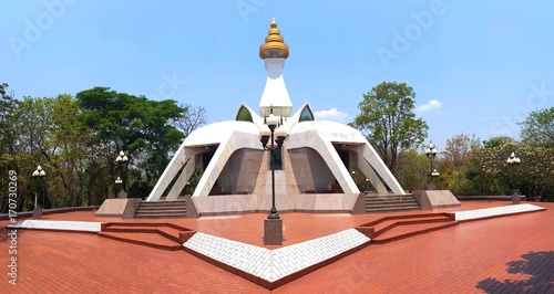Billede på lærred White pagoda at wat Tham Klong Pel temple in Nong Bua Lam Phu Province, Thailand