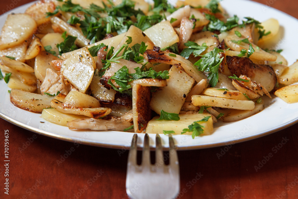 Fried potatoes with bacon and parsley II Fried potatoes with bacon and parsley II