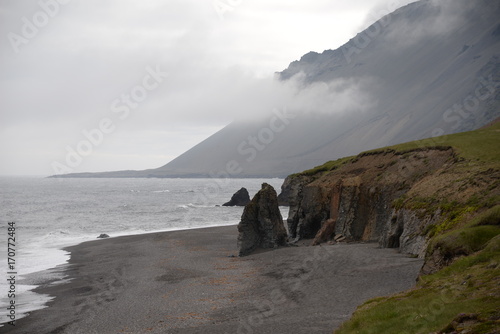 Basaltfelsen auf Island (Dalkur) photo