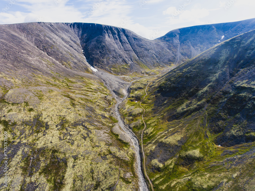 Φωτογραφία Aerial beautiful picture of Khibiny Mountains, Russia, Kola Peninsula, Murmansk,