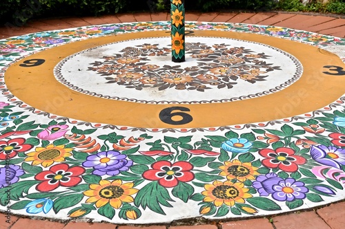 ポーランド ザリピエ村 フラワーペイント 可愛い村 花柄 花の教会 ヨーロッパの美しい村 poland zalipie village flower paint small and cute floral village flower church