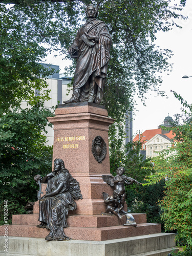 Schilderij op canvas Statue von Felix Mendelsohn Bartholdy