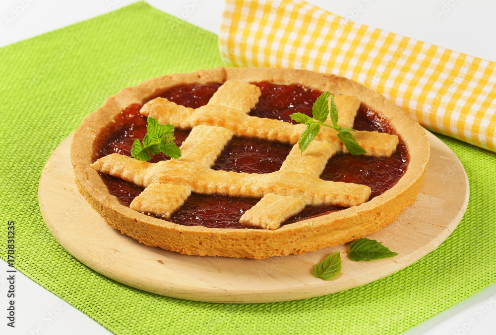 strawberry jam tart with lattice strawberry jam tart with lattice