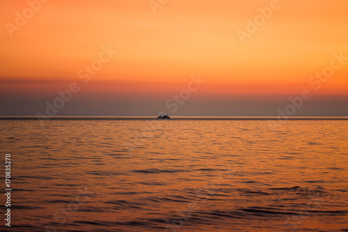 Sunset on lake © Алексей Боярченко