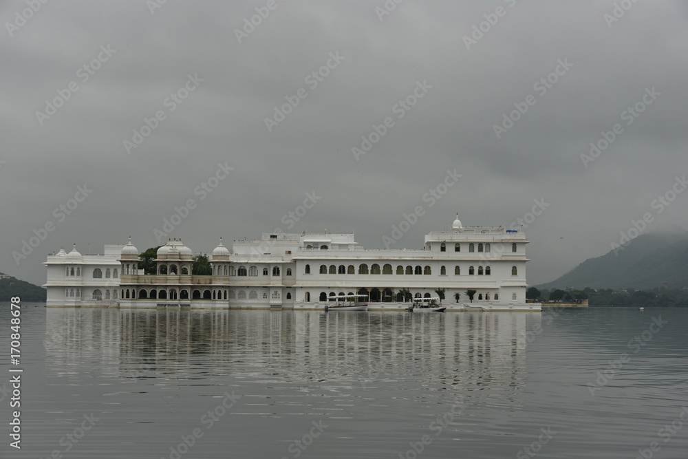 Lake palace, Pichola lake, Udaipur, Rajasthan Lake palace, Pichola lake, Udaipur, Rajasthan