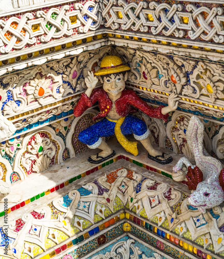 Obraz premium High Relief Sculpture of animal and monster decorated with ceramic, Wat Pariwat Temple,Bangkok,Thailand