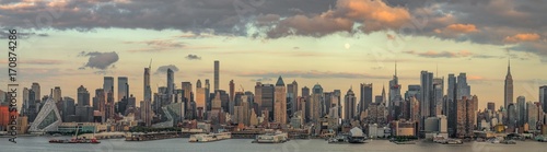 Manhattan Panorama © Dmitry