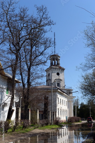 The building of the boarding school on Naberezhnaya street.