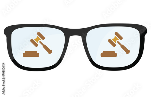 Brillengläser mit Richterhammer