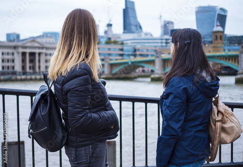 Photography Two girls visit London and enjoy the trip and sightseeing