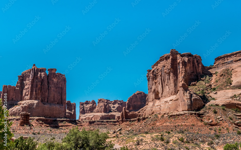 Fototapeta premium Cliffs Park Avenue. Arches National Park, Utah, USA