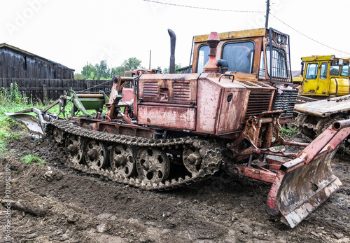 Трактор для уборки леса
