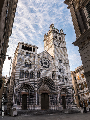 Εκτύπωση καμβά The San Lorenzo cathedral of Genoa