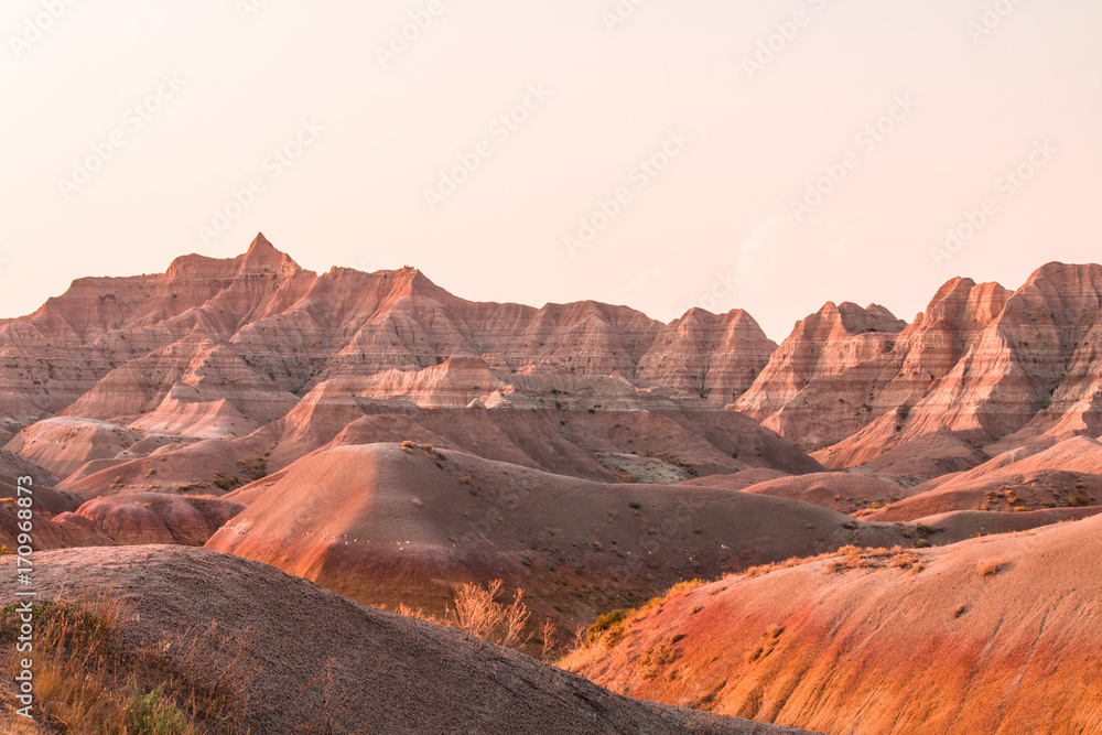 Naklejka premium Scenic view at sunset in Badlands National Park.