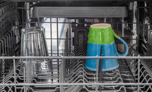 dish washer