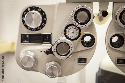 Optician tooling , Measure instrument of the optiker - optician to control the eyes
