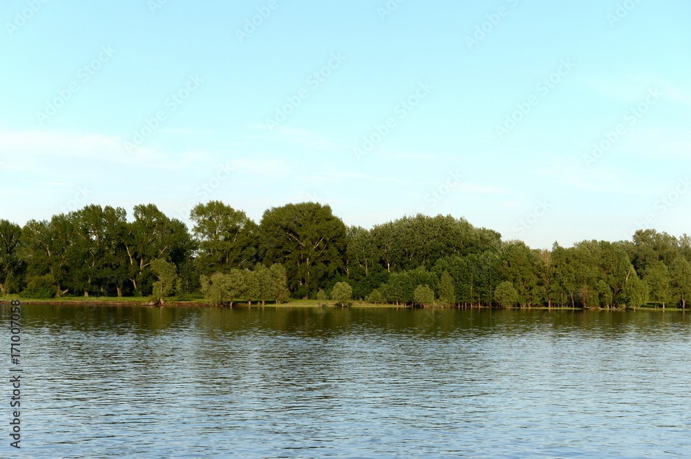 The Ob River near the city of Barnaul. The Ob River near the city of Barnaul.