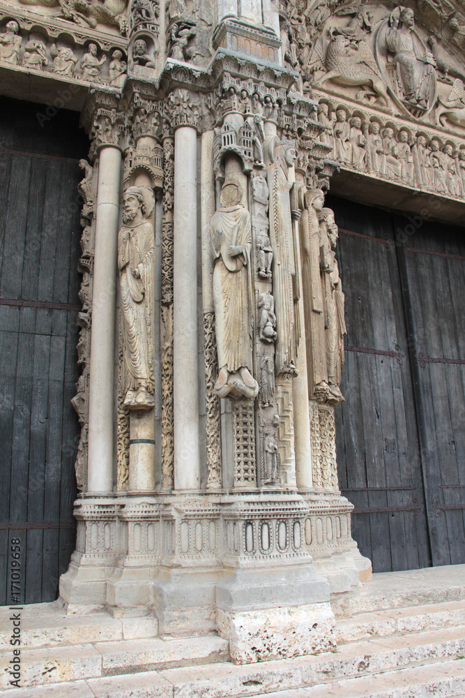 pilier de la cathédrale