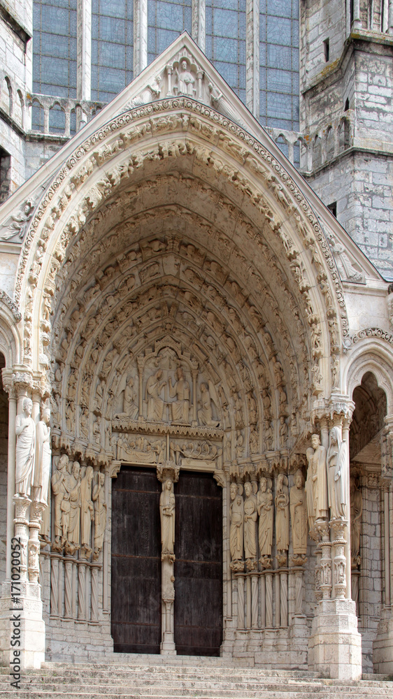Entrée de l'église Entrée de l'église