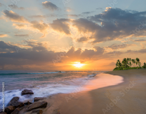 Slika na platnu Tropical beach at sunset