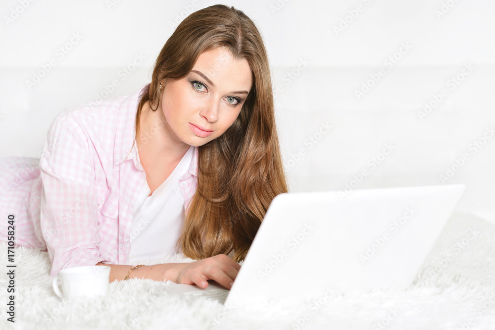 woman using laptop woman using laptop