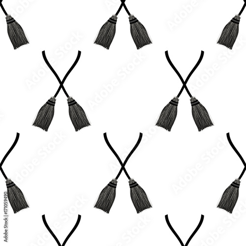 Black Broom Seamless on Whi...