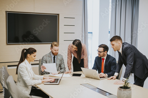 Young business people worki...