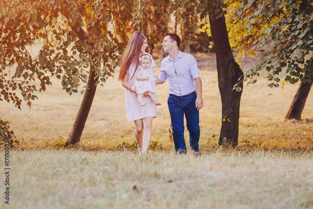 Fototapeta premium family in park