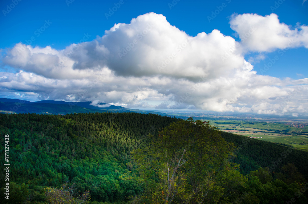 Blick über die Vogesen und Rheinebene von der Ruine Bernstein