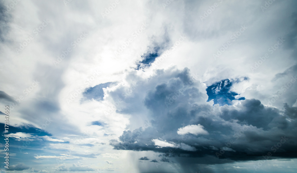 Obraz premium Tropical storm clouds and sky