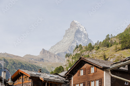 Zermatt, Dorf, Walliser Dorf, Bergdorf, Walliser Häuser, Holzhäuser, Alpen, Matterhorn, Schweizer Berge, Wallis, Wanderweg, Sommer, Schweiz