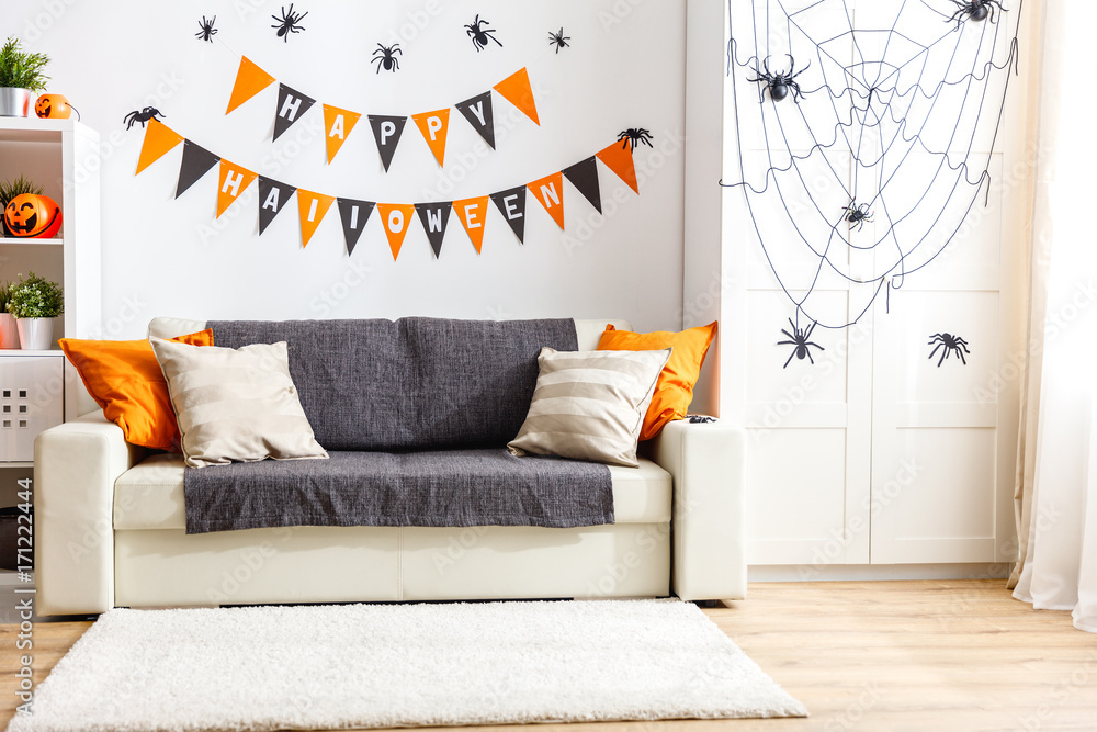 Naklejka premium interior of house decorated for holiday halloween