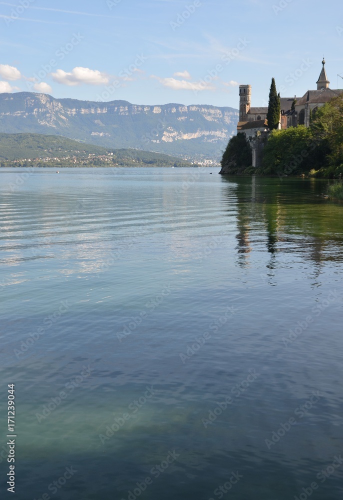 Abbaye royale d'Hautecombe sur le Lac du Bourget, en Savoie