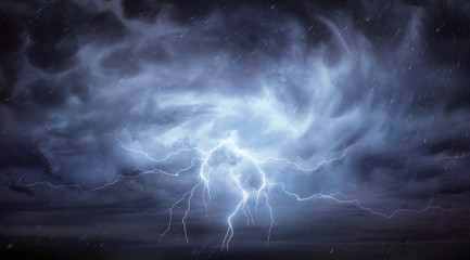 Keuken achterwand Onweer Onweer en regen in dramatische lucht  © Romolo Tavani