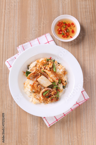 fried squid with chilies