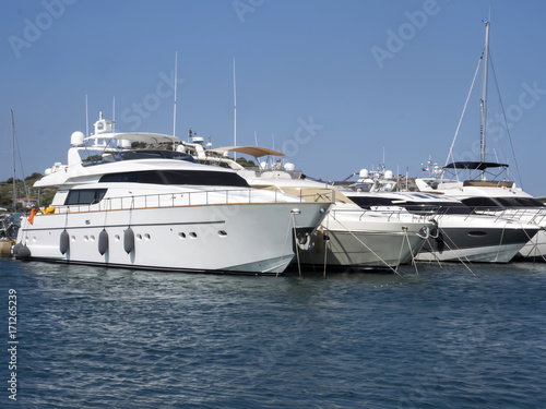 Fototapeta Naklejka Na Ścianę i Meble -  MURTER, CORATIA AUGUST 22.2017, yachts in the harbor on the croatian coast, August 22. 2017, Murter, Coratia