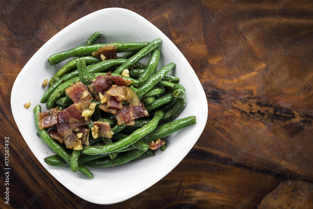 sauteed garlic butter green beans with bacon sauteed garlic butter green beans with bacon