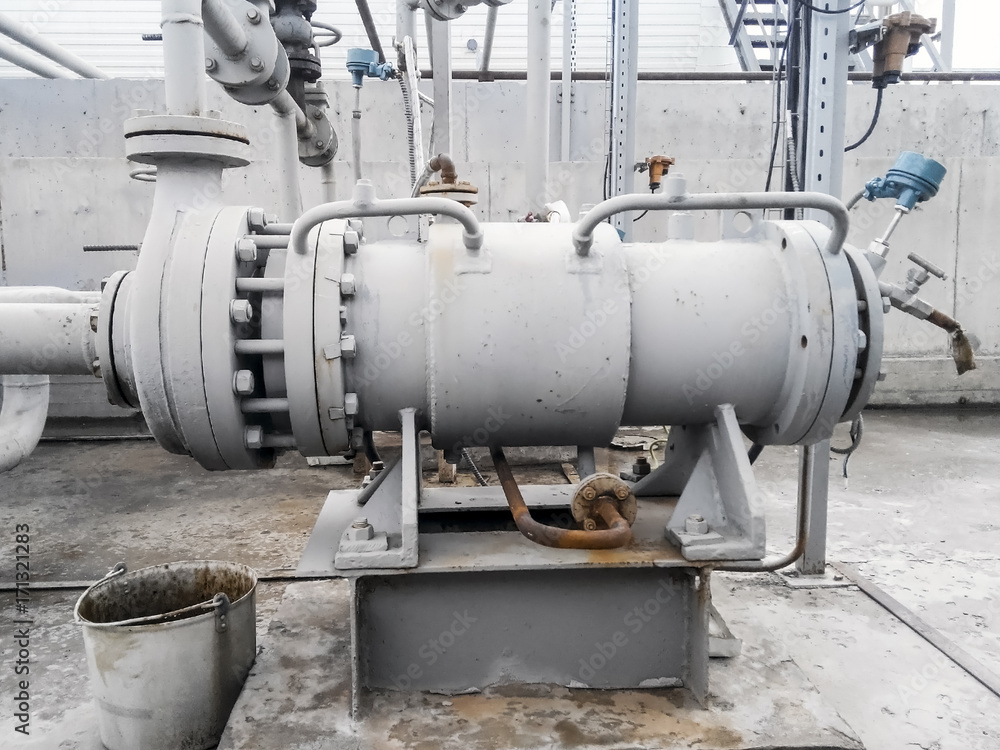 The pump for pumping of oil and products The pump for pumping of oil and products